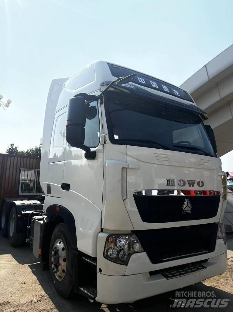 Sinotruk T7H Tractor Units