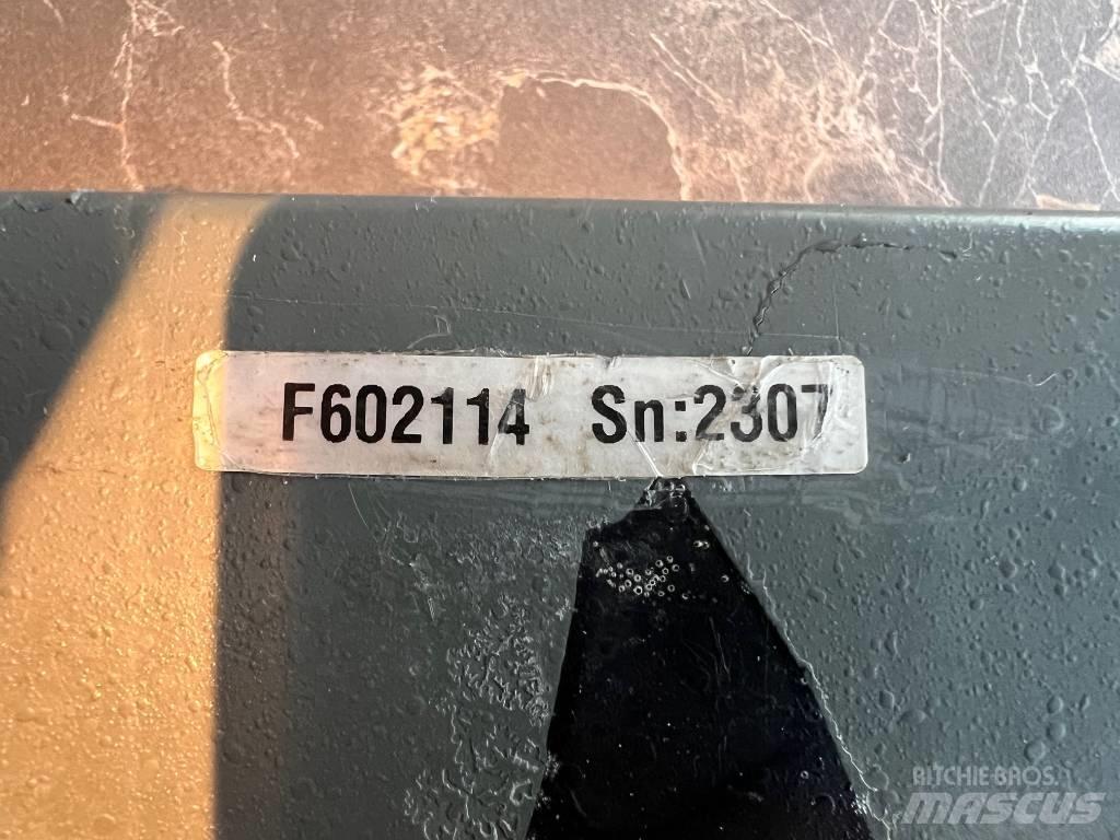 John Deere F602114 Electronics