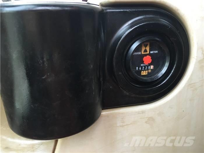 CAT 320 C L Crawler excavators