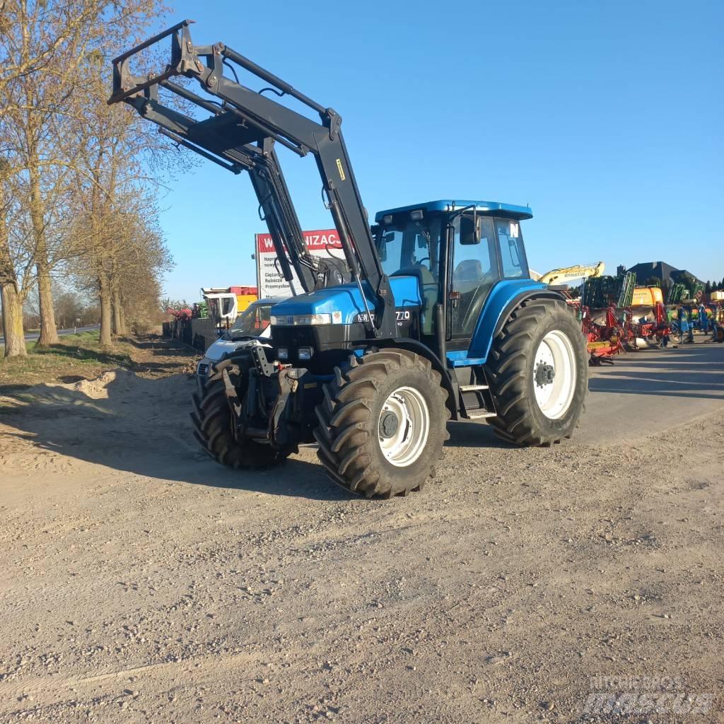 New Holland 8770 Tractors