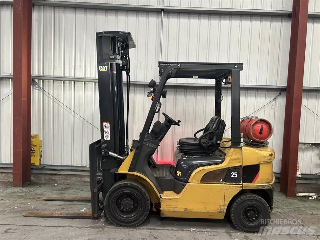 CAT GP25NT LPG trucks