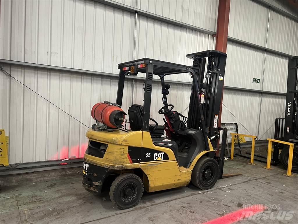 CAT GP25NT LPG trucks