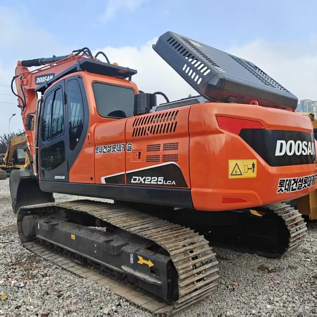 Doosan DX 225 LCA Crawler excavators