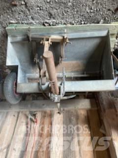 Fjärås 250/1100 Sand and salt spreaders