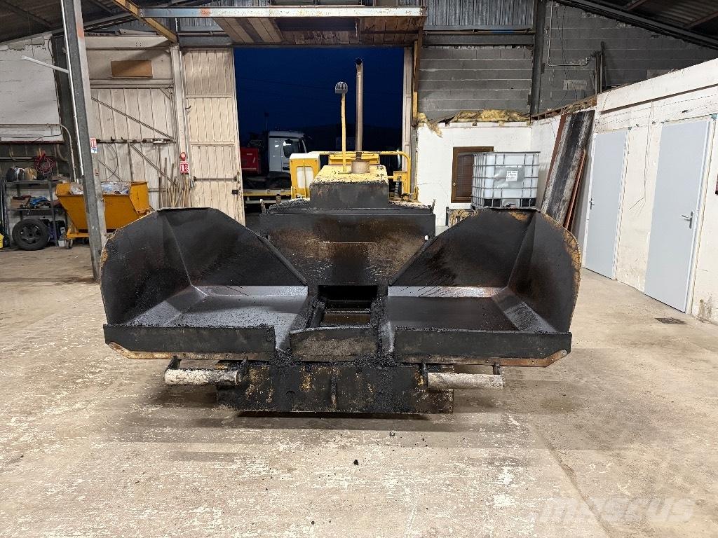 CAT BB 621 E Asphalt pavers