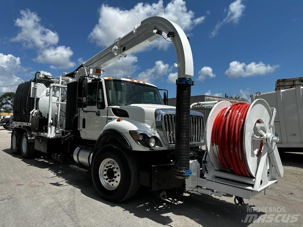 International 7500 Combi / vacuum trucks