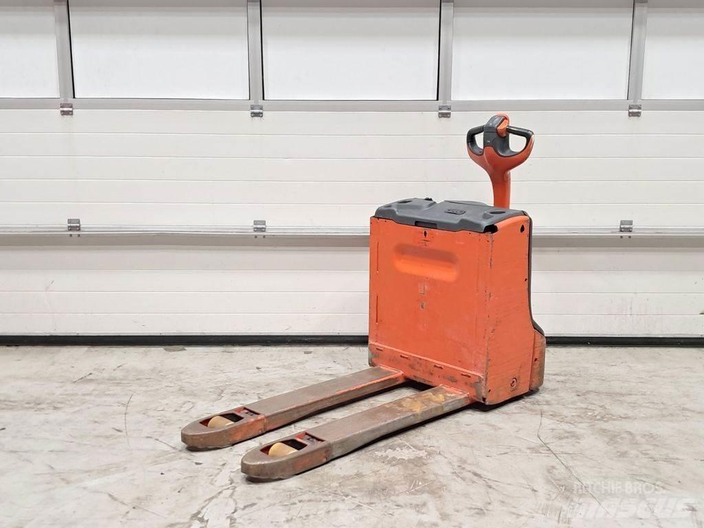 Linde T16 Hand pallet truck
