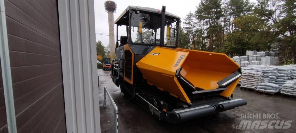 ABG 6820 Asphalt pavers