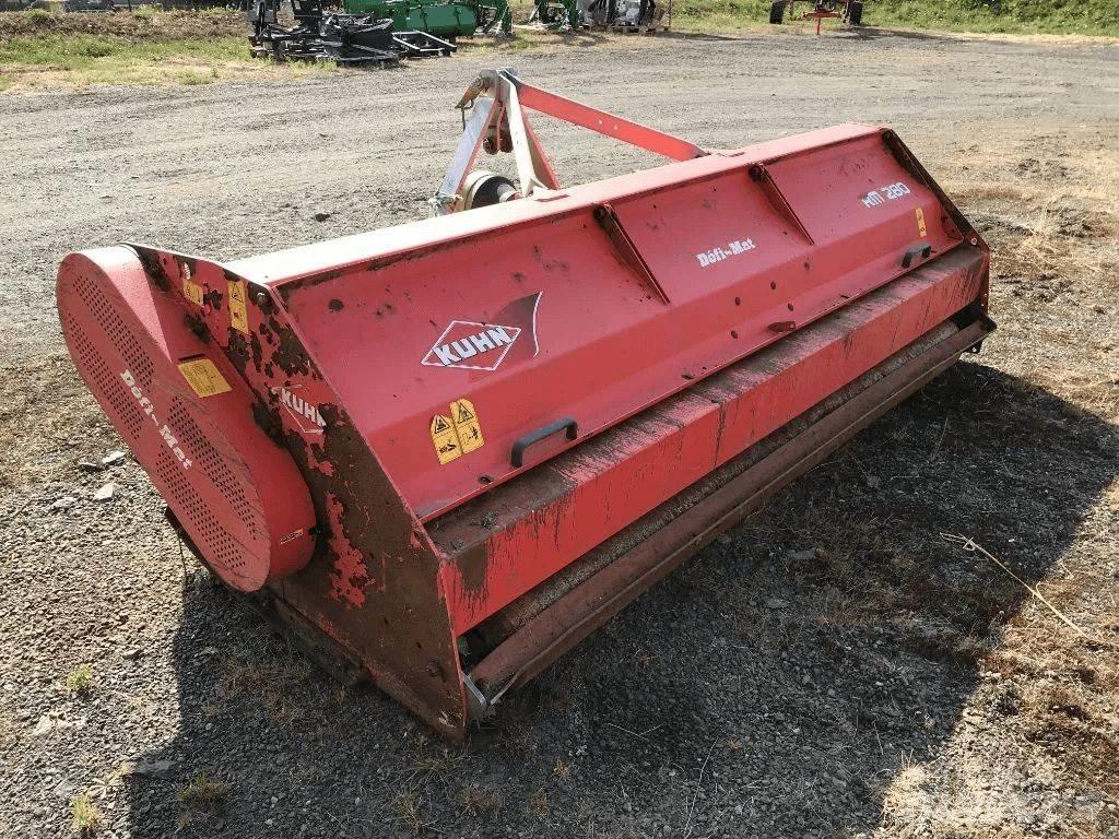 Kuhn RM 280 Crushers