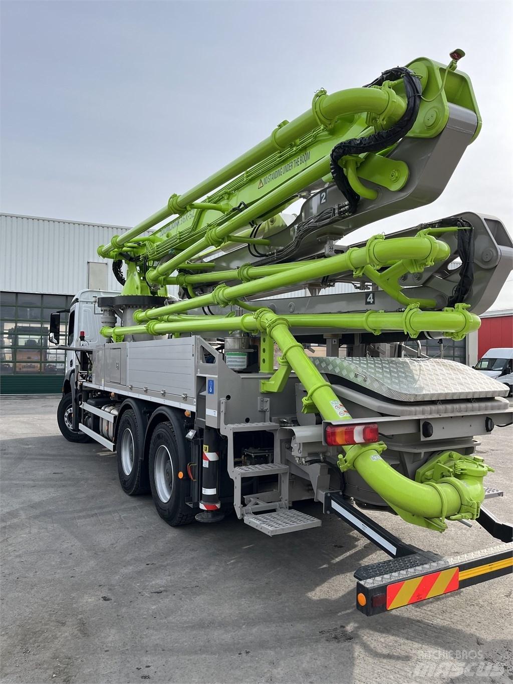 Zoomlion ZL 36 Concrete pump trucks