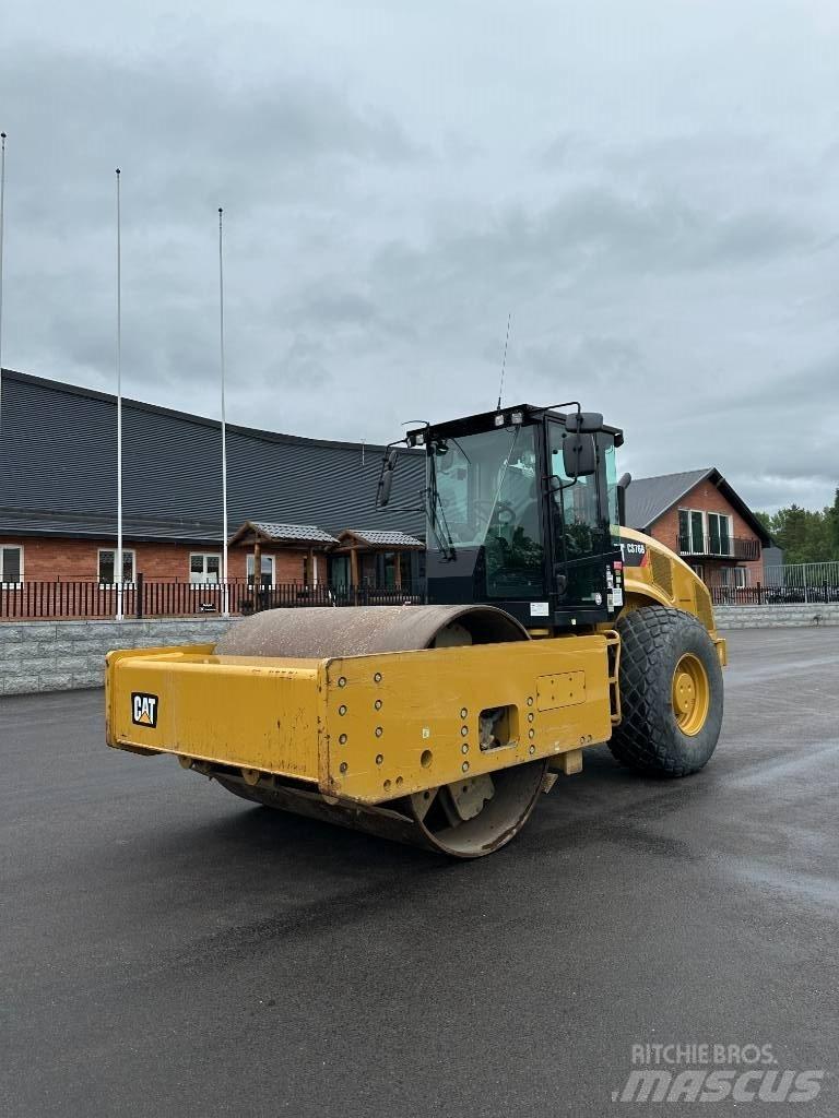 CAT CS 76 B Twin drum rollers