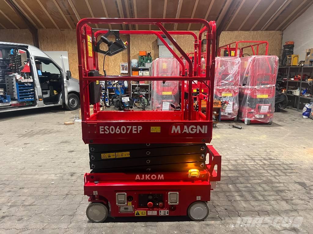 Magni ES 0607 DC Scissor lifts