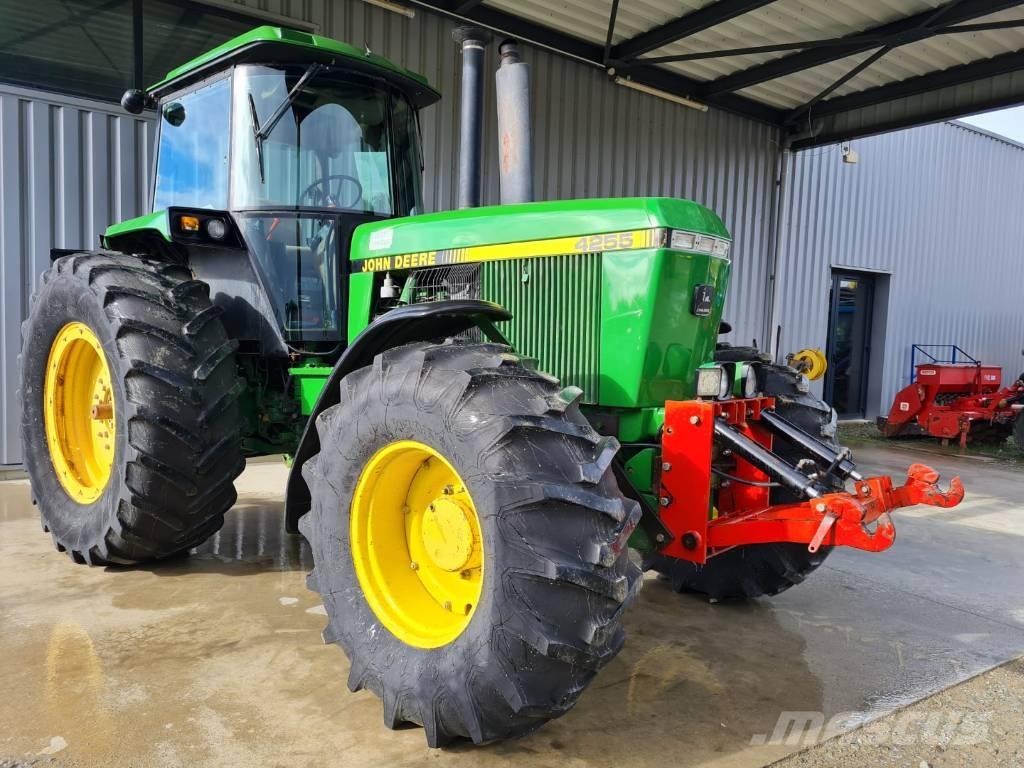 John Deere 4255 Tractors