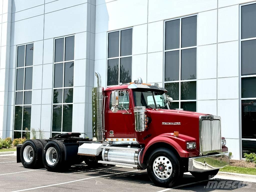 Western Star 4900 SF Tractor Units