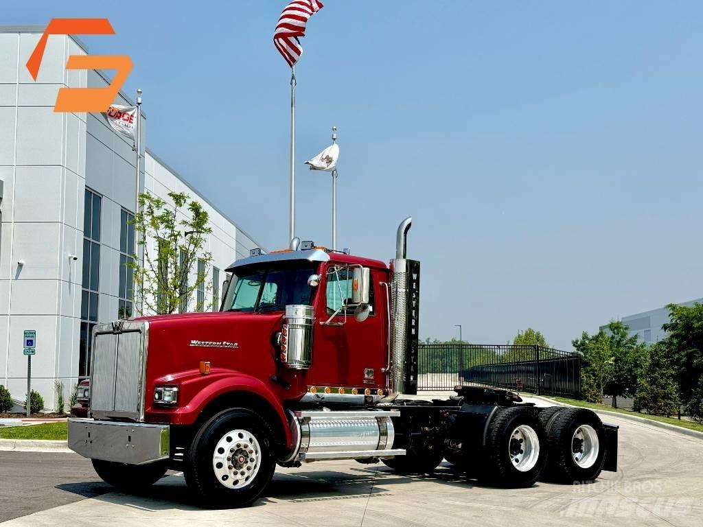 Western Star 4900 SF Tractor Units