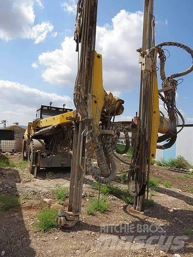 Epiroc E2C Surface drill rigs
