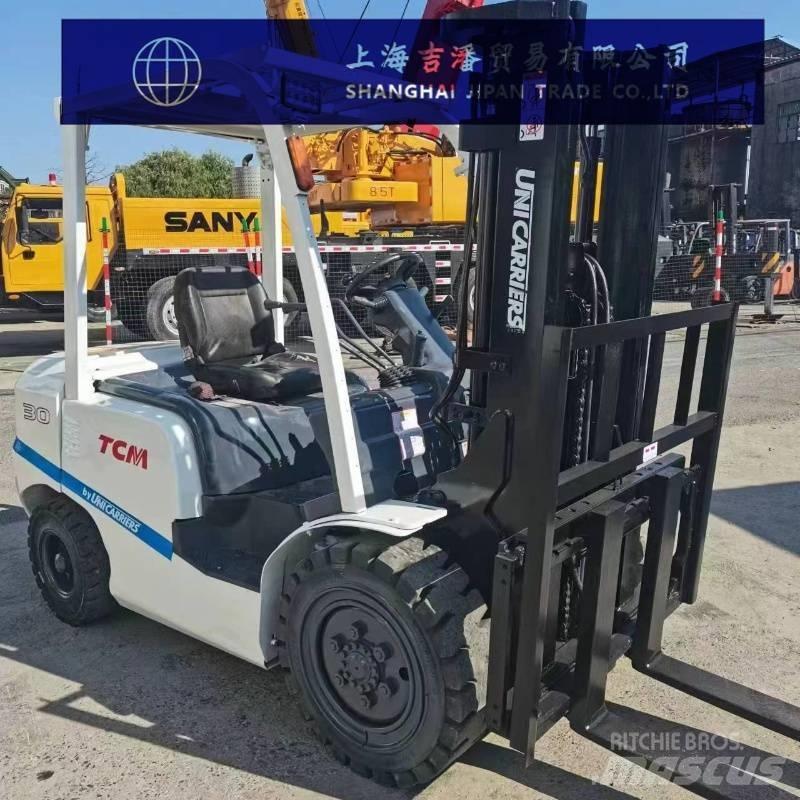 TCM FD 30 Diesel trucks