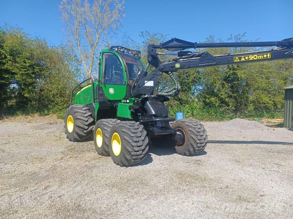 John Deere 1070e Harvesters