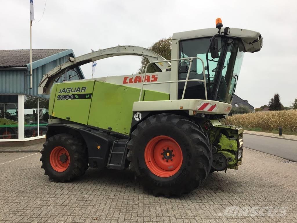 CLAAS Jaguar 900 Combine harvesters