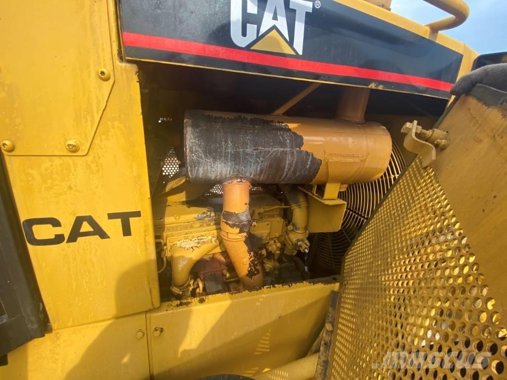 CAT D6R Crawler dozers