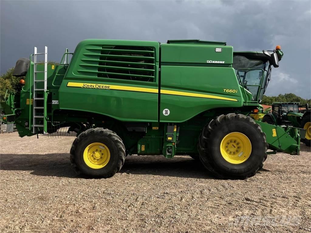 John Deere T660 Combine harvesters