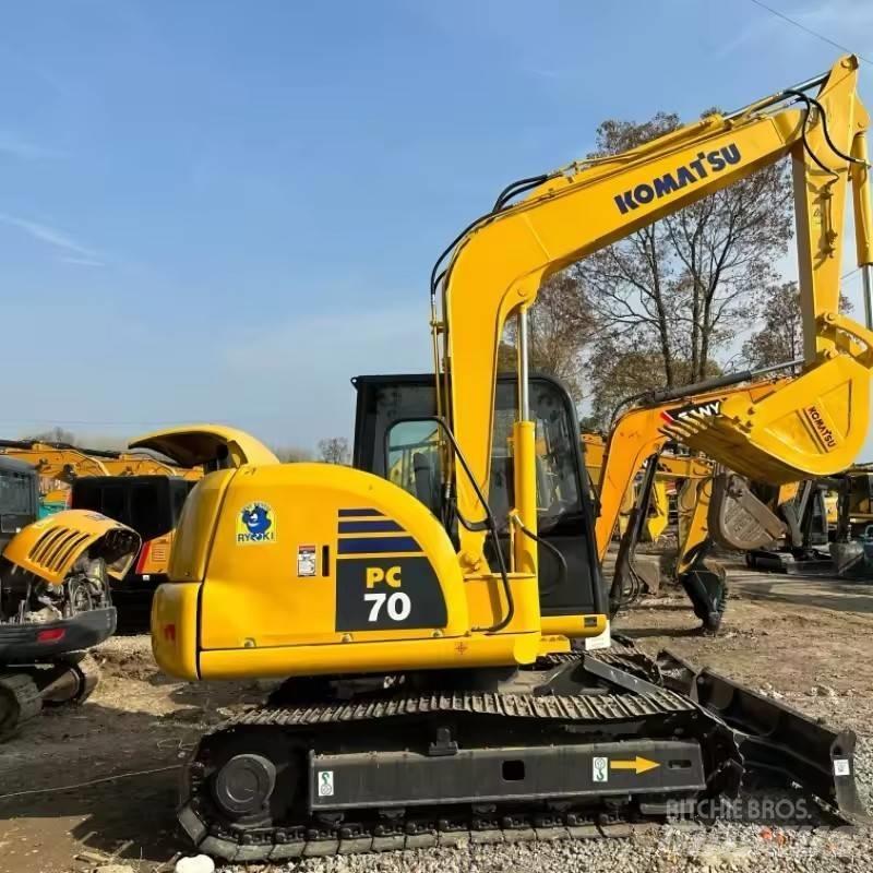Komatsu PC 70 Midi excavators  7t - 12t