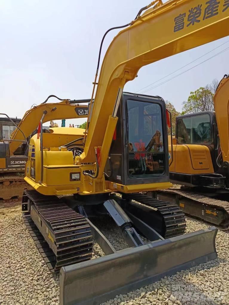 Komatsu PC 70 Midi excavators  7t - 12t