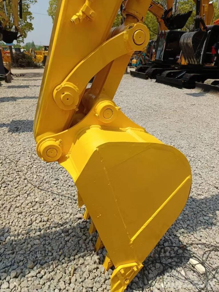 Komatsu PC 70 Midi excavators  7t - 12t