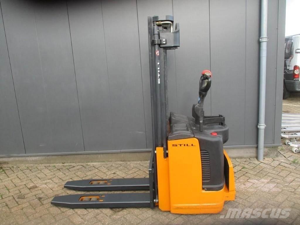 Still EGV S20 Pedestrian stacker