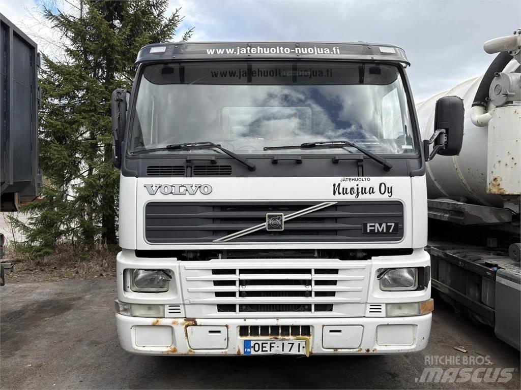 Volvo FM7 Cable lift demountable trucks
