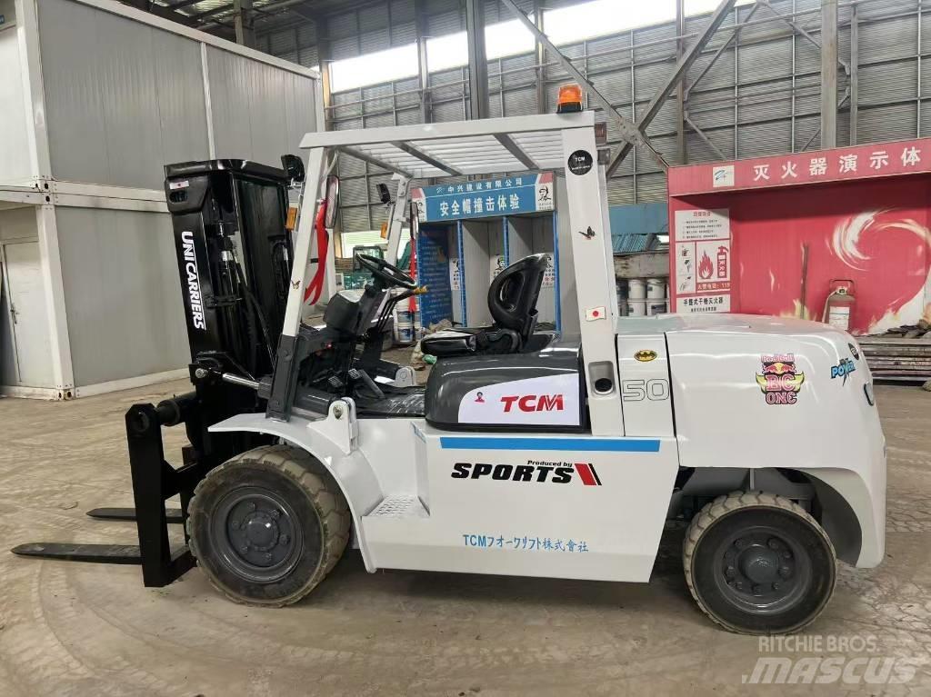 TCM FD50 Diesel trucks