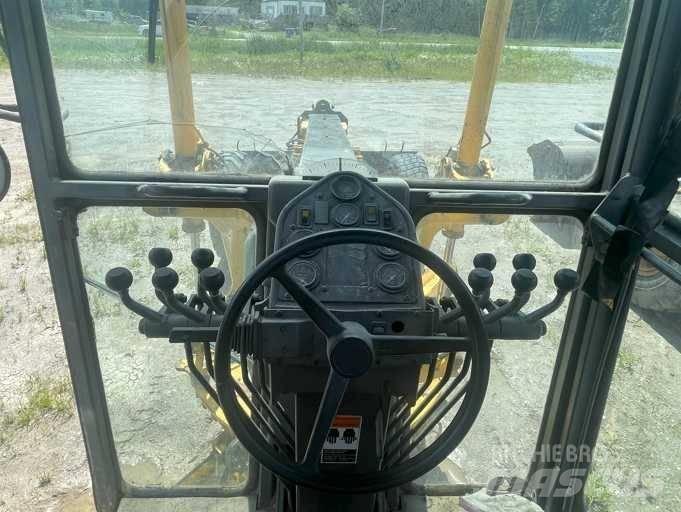 Volvo G 740 Graders