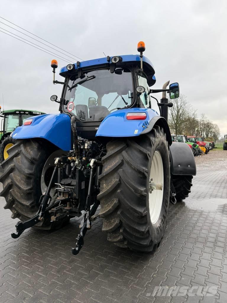New Holland T 7040 Tractors
