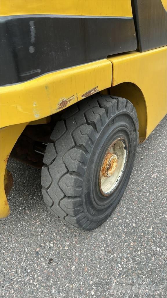 Yale GDP30VX Diesel trucks
