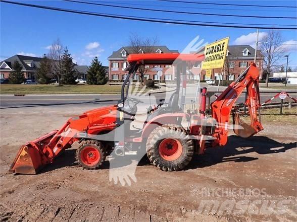 Kubota B26 Backhoe loaders