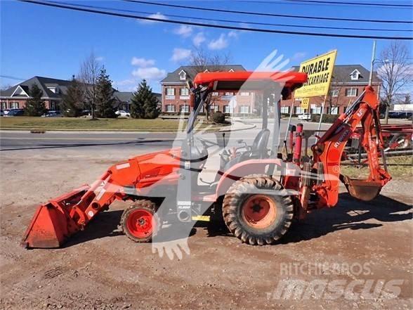 Kubota B26 Backhoe loaders