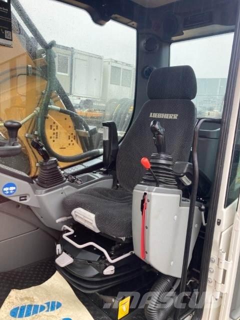 Liebherr A920 Wheeled excavators