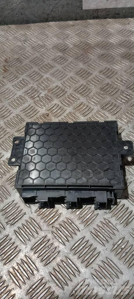 Scania R440  2969246 Electronics