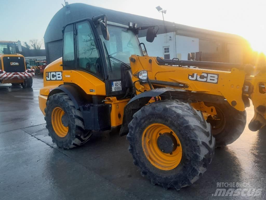 JCB TM 320 Telehandlers for agriculture