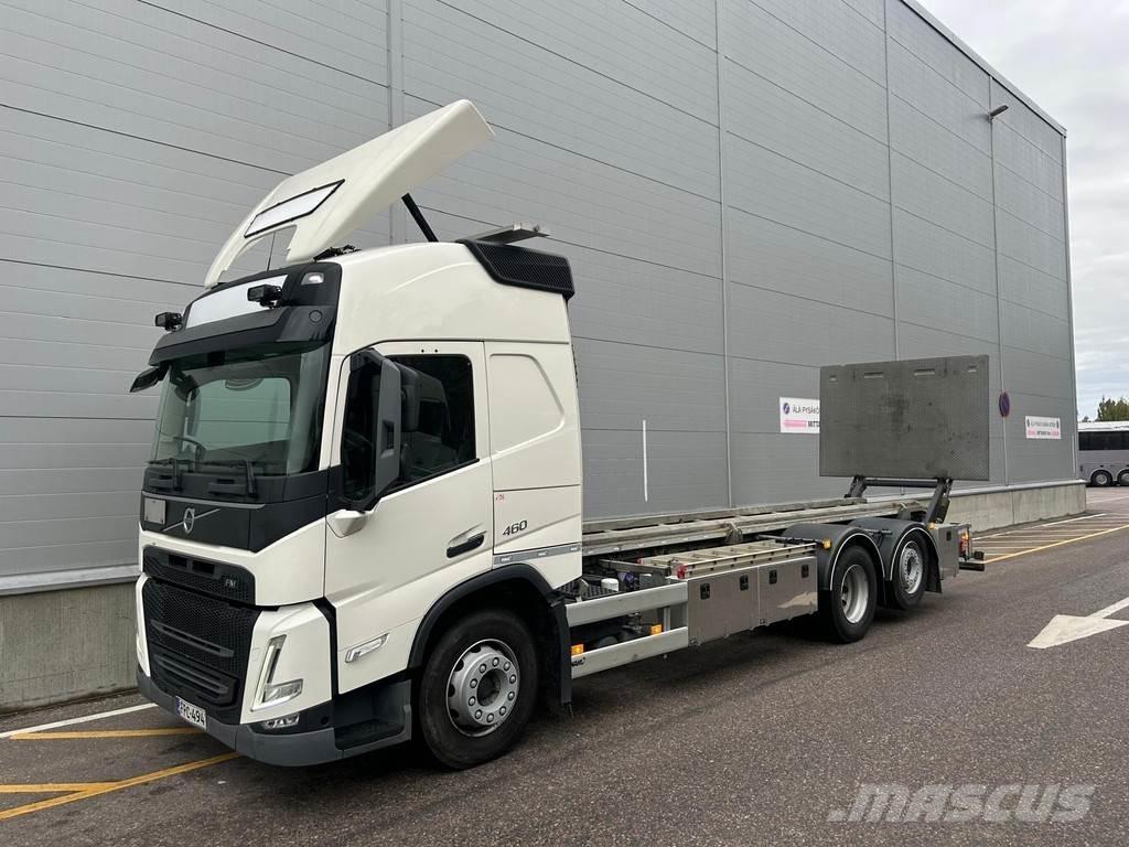 Volvo FM Cable lift demountable trucks