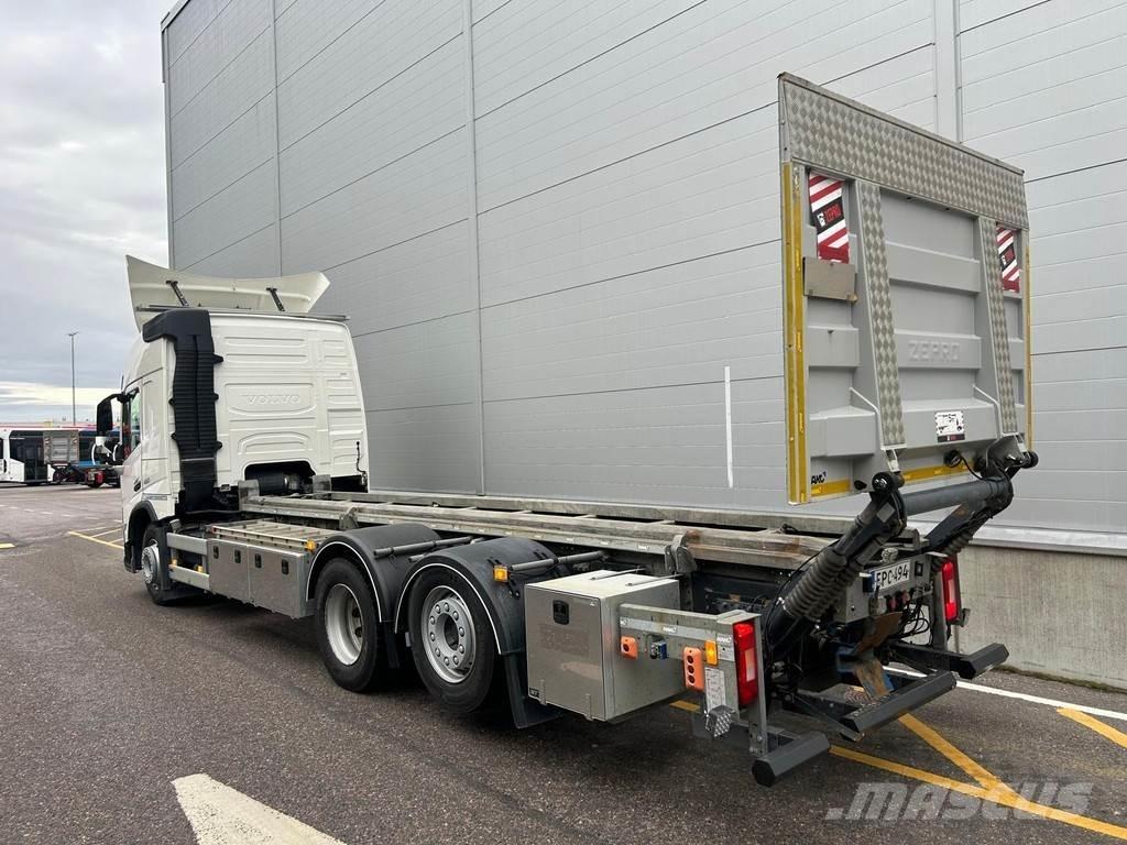Volvo FM Cable lift demountable trucks
