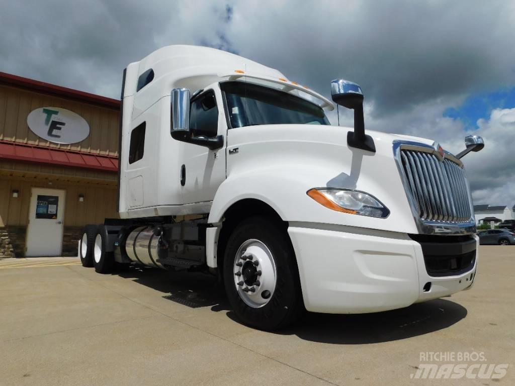 International LT 625 Tractor Units
