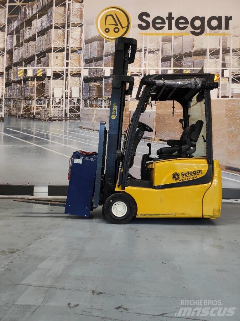 Yale ERP15VT SWB Electric forklift trucks