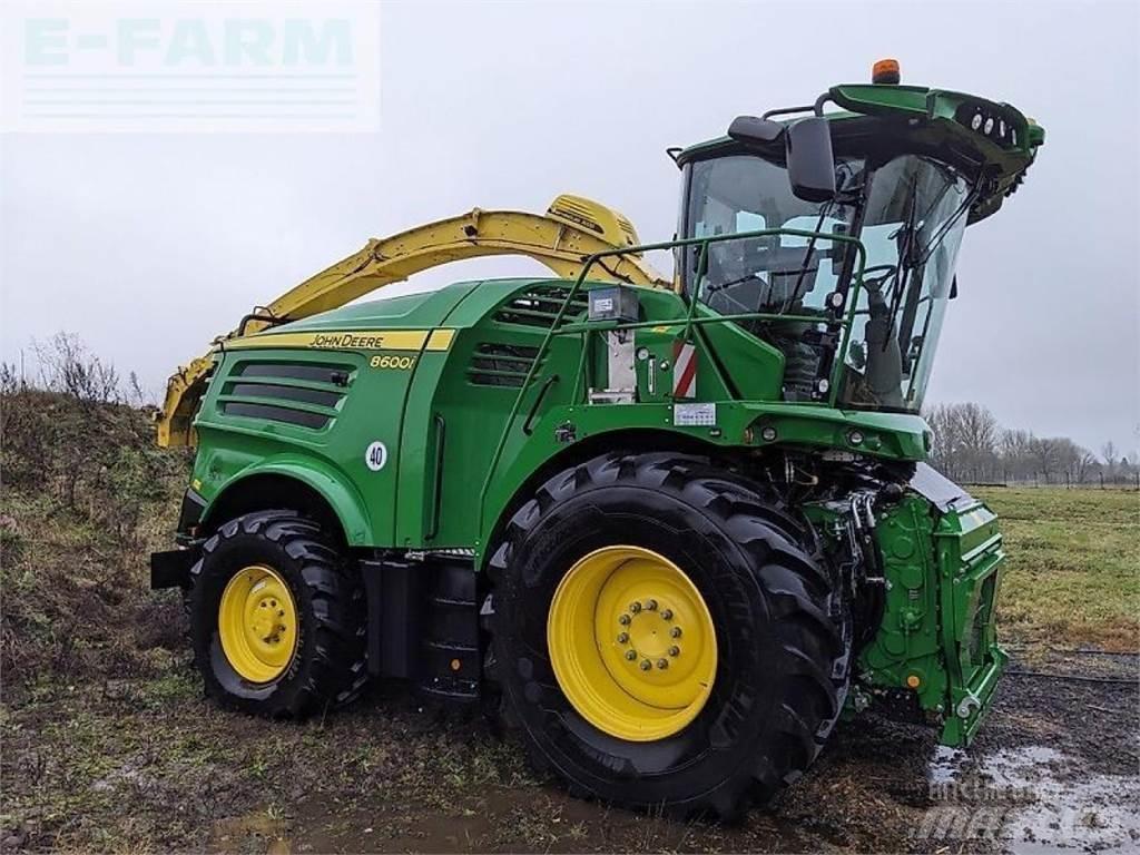 John Deere 8600i Self-propelled foragers