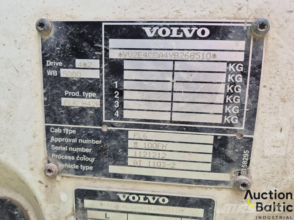 Volvo FL6 Flatbed / Dropside trucks