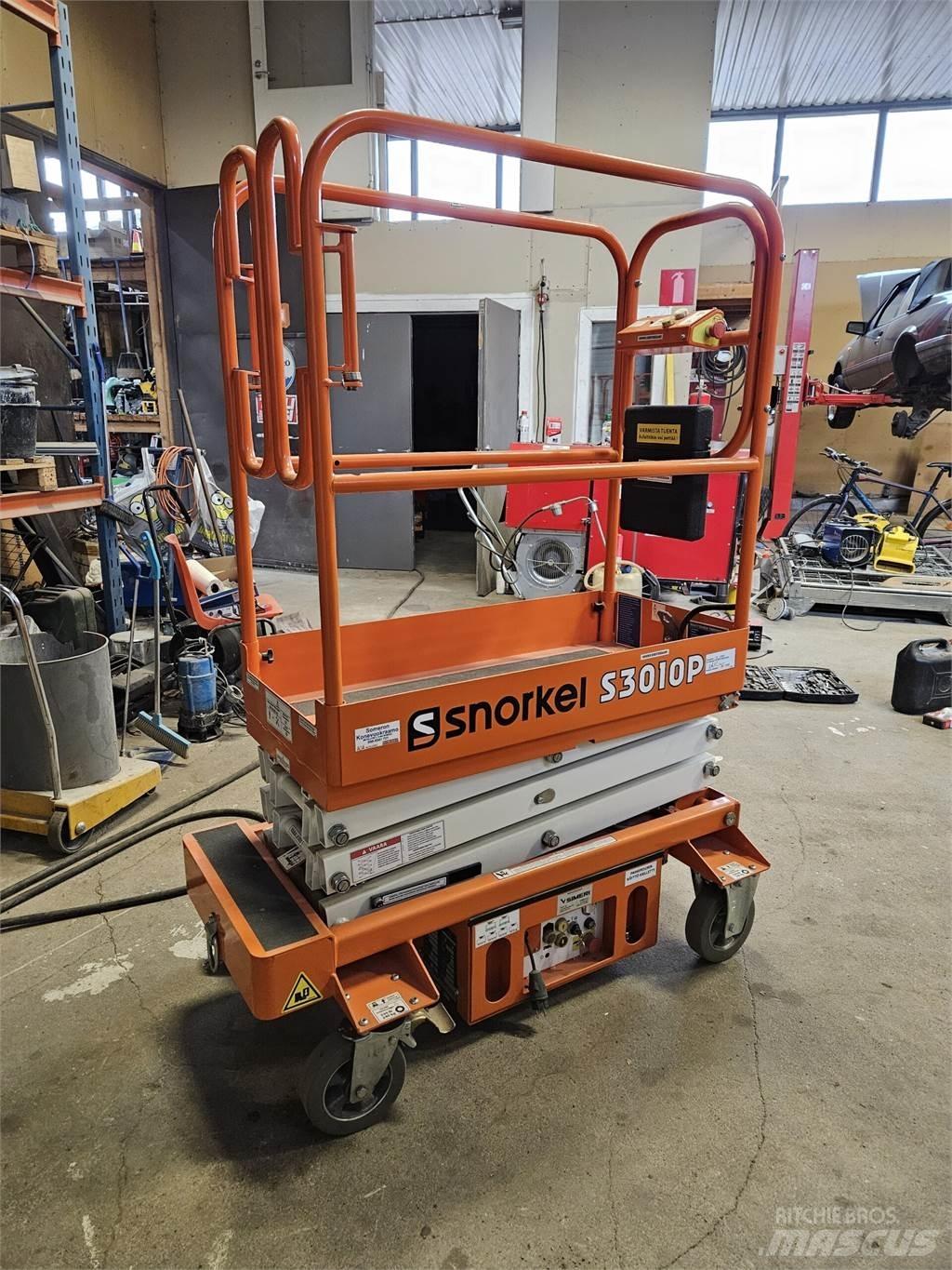 Snorkel S3010P Vertical mast lifts