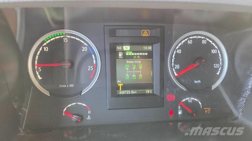 Scania P320 6X2*4 Beavertail Flatbed / winch trucks