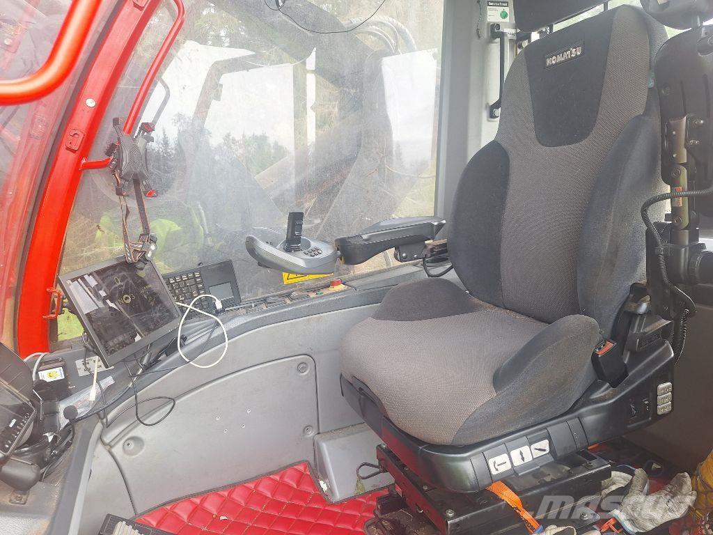 Komatsu 911 Harvesters