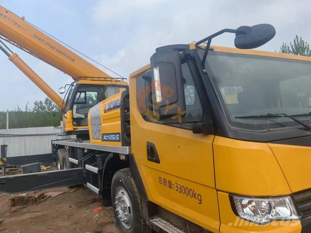 XCMG XCT 25 All terrain cranes