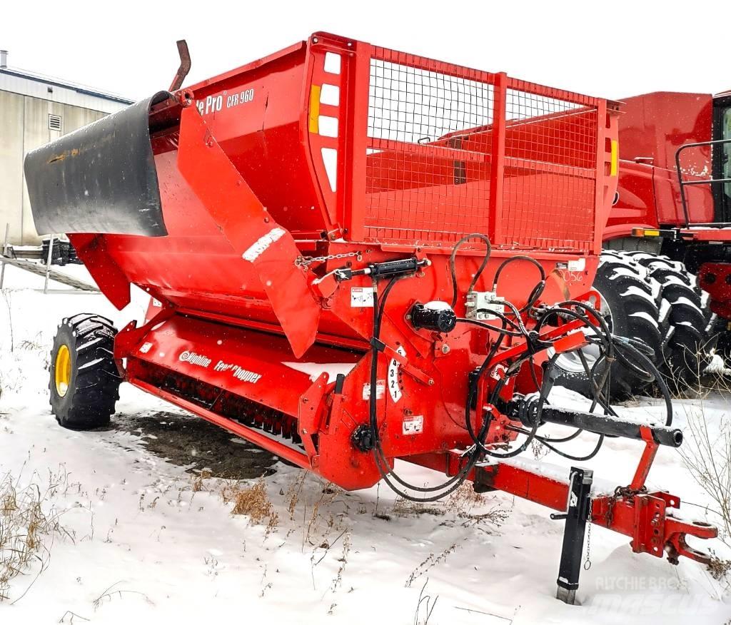 Highline CFR960 Bale shredders, cutters and unrollers